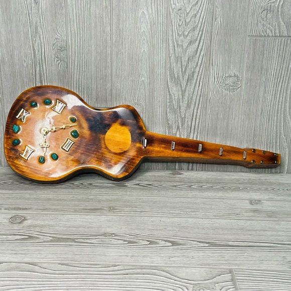 vintage handmade wooden lacquered wall art guitar clock decoration with gems - Picture 5 of 9